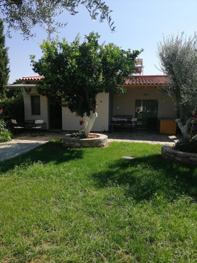 Εξοχική Κατοικία Με Κήπο Στην Άβυθο, Αιγίου Rodhodháfni Esterno foto