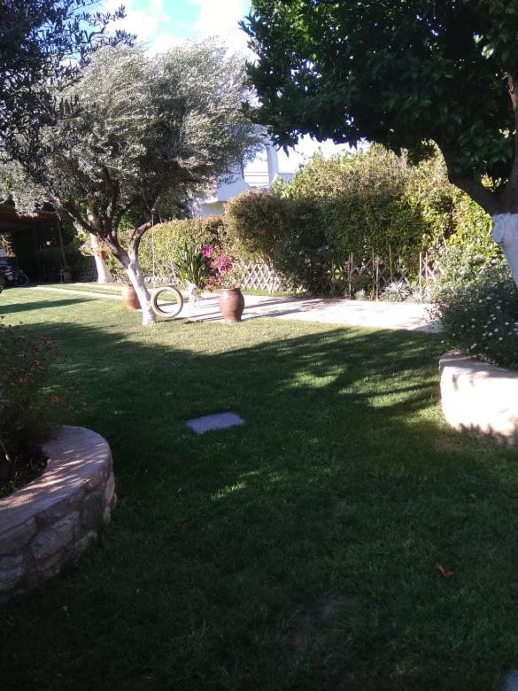 Εξοχική Κατοικία Με Κήπο Στην Άβυθο, Αιγίου Rodhodháfni Esterno foto